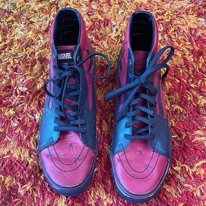 Vans Marvel High top Sneakers